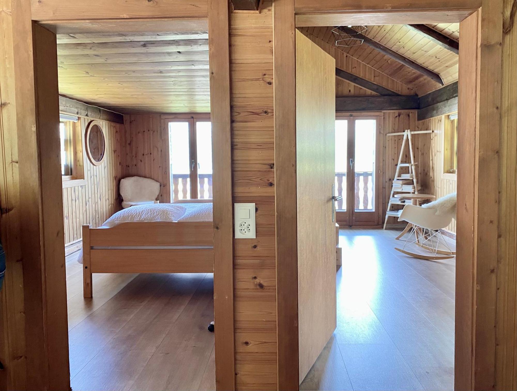 Eco Lodge With Jacuzzi And View In The Swiss Alps Grône エクステリア 写真