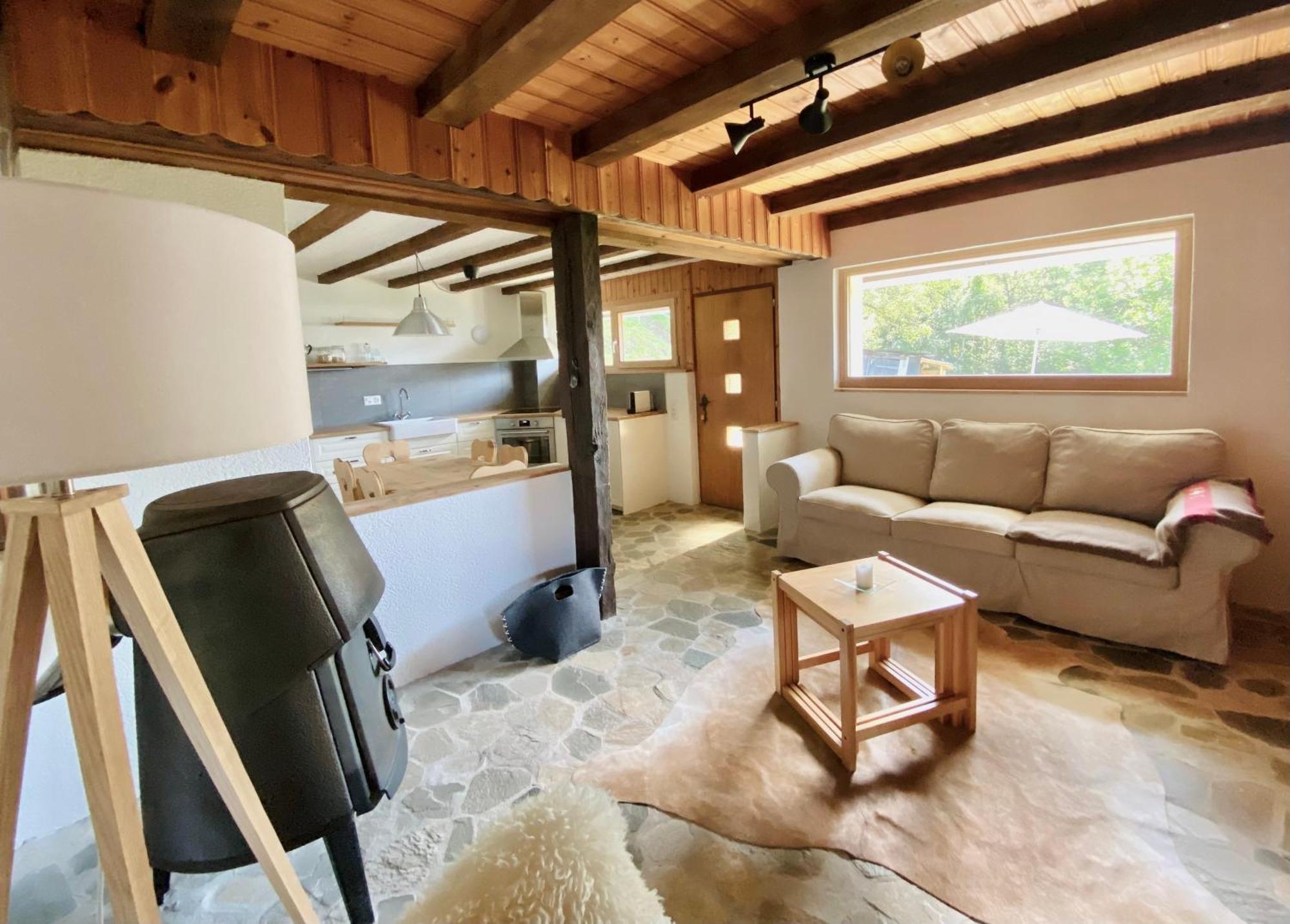 Eco Lodge With Jacuzzi And View In The Swiss Alps Grône エクステリア 写真
